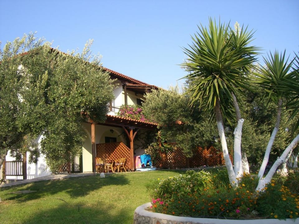 Bungalows Blue Dolphin Resort Hotel