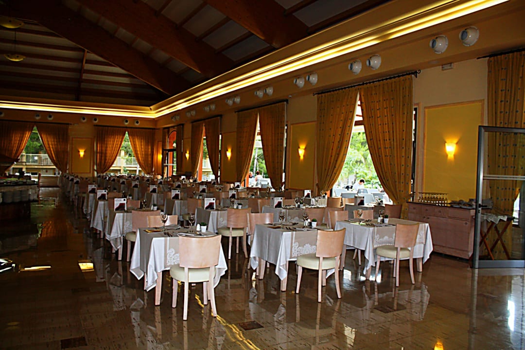 Innenansicht VIVA Cala Mesquida Suites & Spa 16+