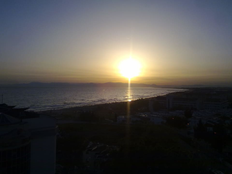 Sonnenuntergang vom Hotel aus zum Meer Side Alegria Hotel & Spa - Adults only +16