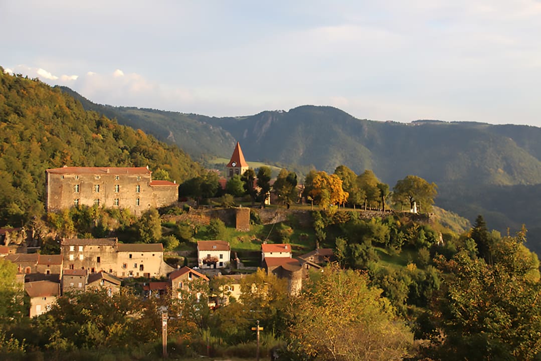 Ausblick La Cabourne, Gîte d'étape et de groupes