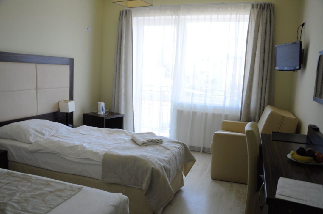 Mit Blick zum Balkon Hotel Victoria Spa