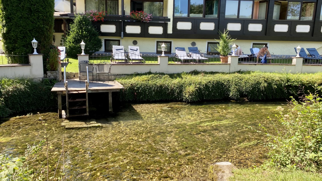 Außenansicht Parkhotel Burgmühle