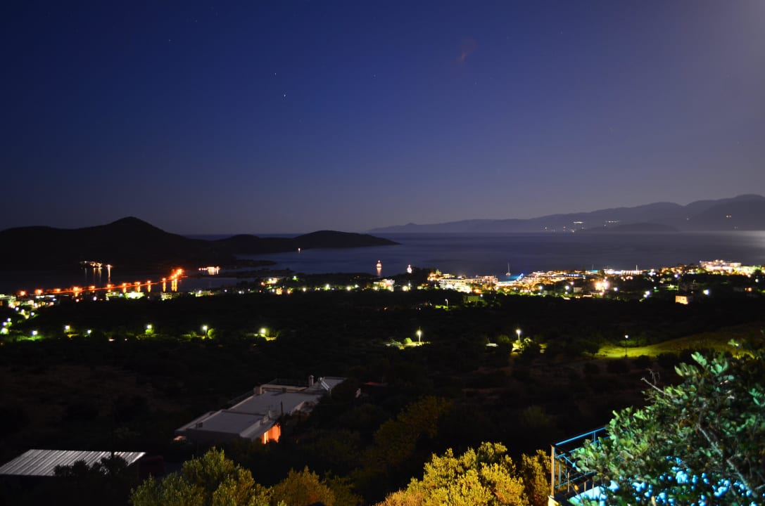 Blick nach Olous in der Nacht Elounda Residence Resort & Waterpark