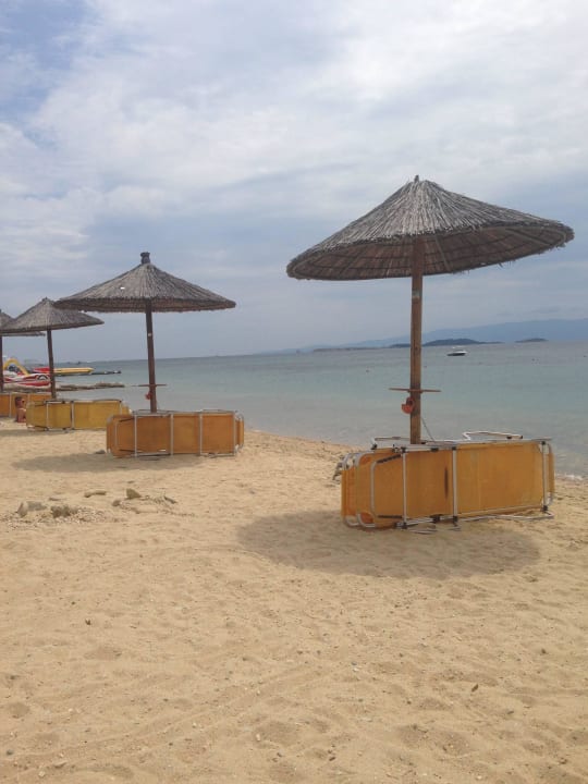 Hotelstrand Poolbar gegen Bezahlung! Akrathos Beach Hotel