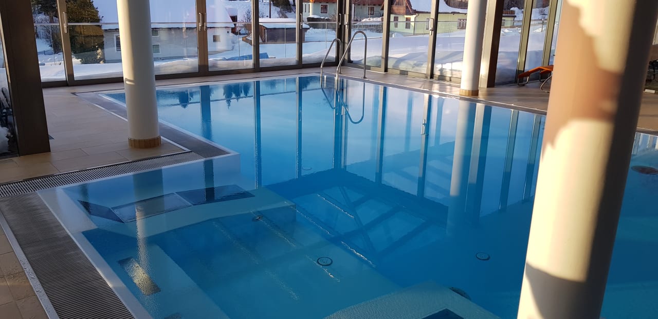 Pool Dorfhotel Fasching
