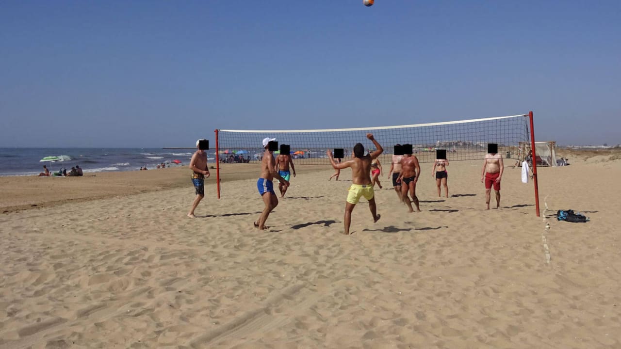 Beachvolleyball mit niedrigem Netz TUI BLUE Isla Cristina Palace