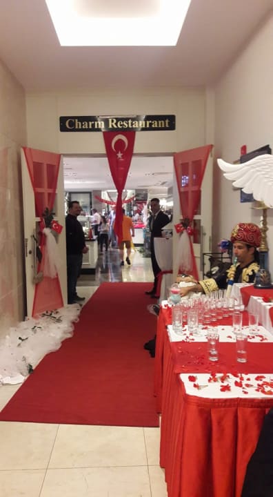 Gastro Well Palace Side