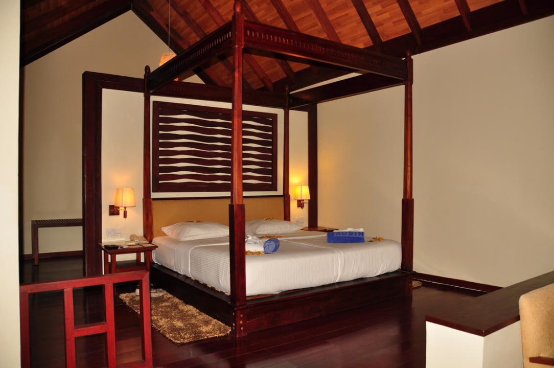 Schlafbereich im Beachbungalow ROBINSON MALDIVES