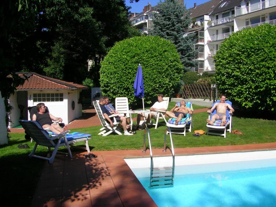 Poolbild Hotel Haus am Zoo