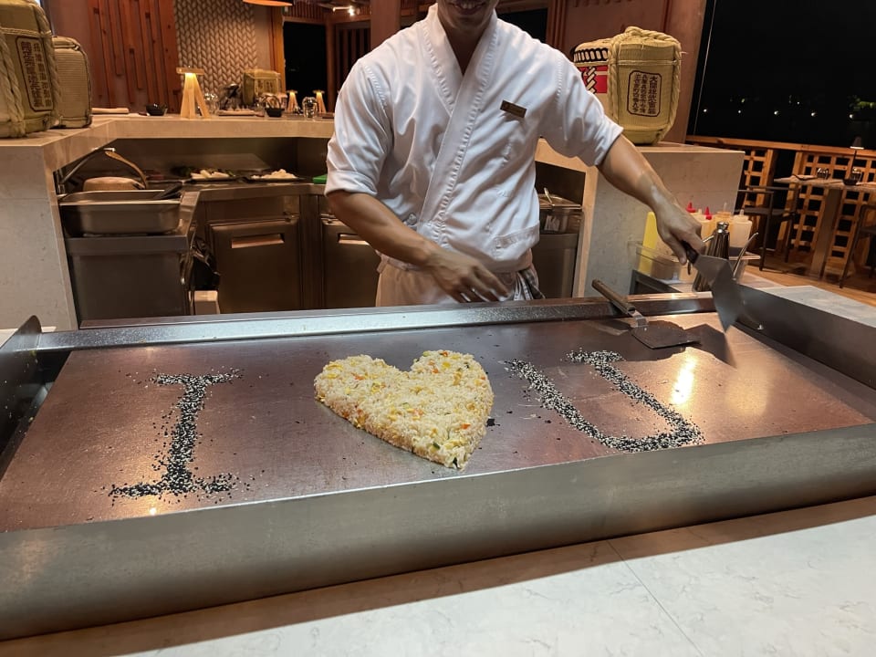 Gastro Outrigger Maldives Maafushivaru Resort