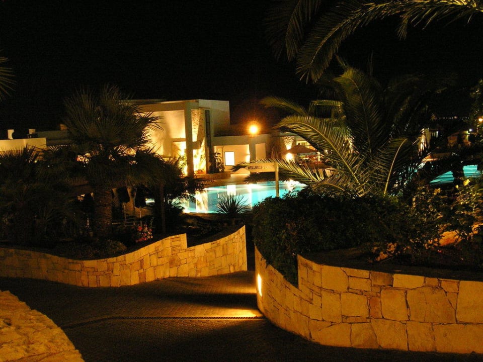 Animationspool bei Nacht Grand Hotel Holiday Resort