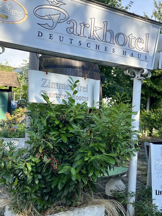 Außenansicht Parkhotel Deutsches Haus