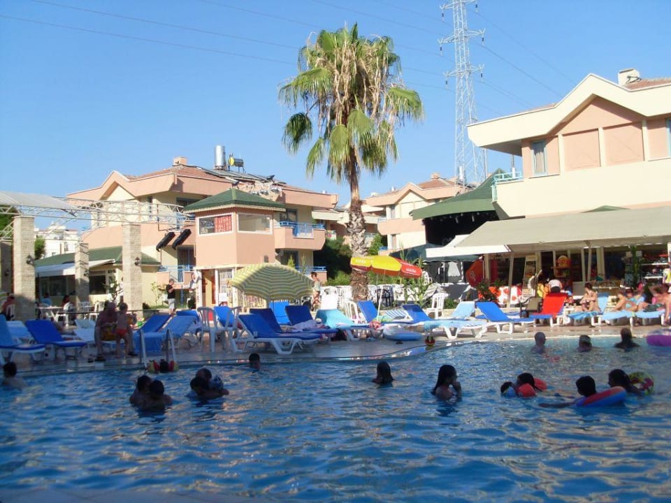 Pool Dream Family Club