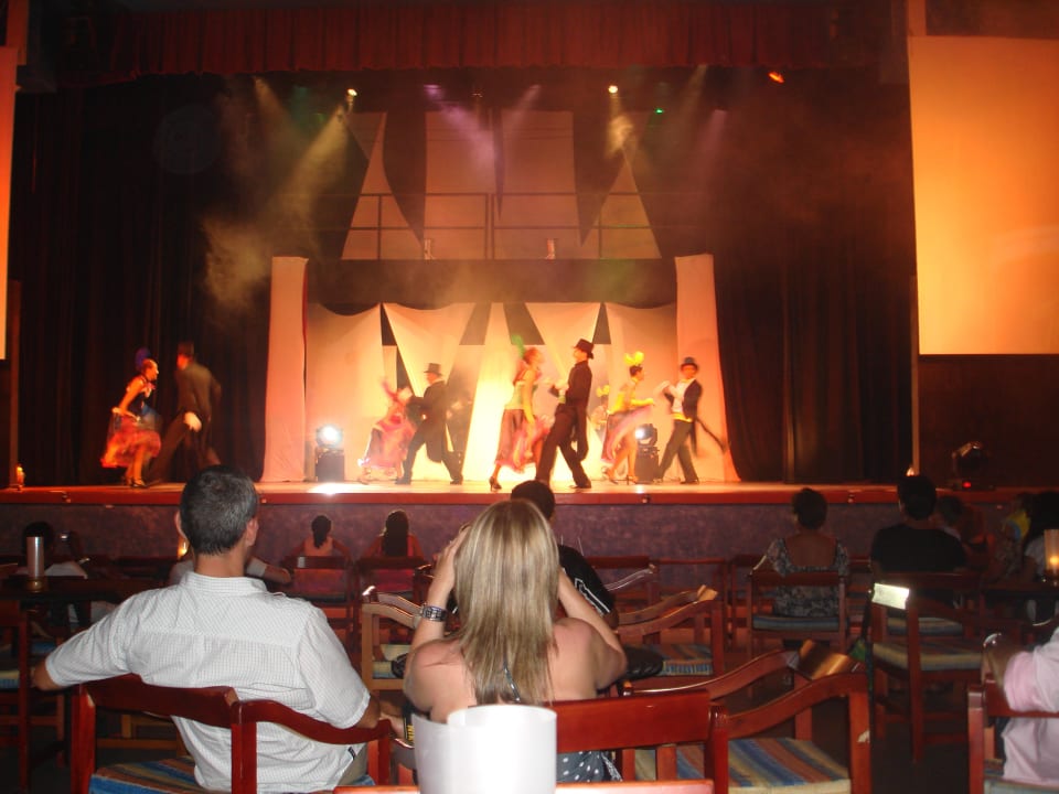 Im Theater, super Musical! Geht unter die Haut! Sandos Playacar Select Club Adults only - All Inclusive