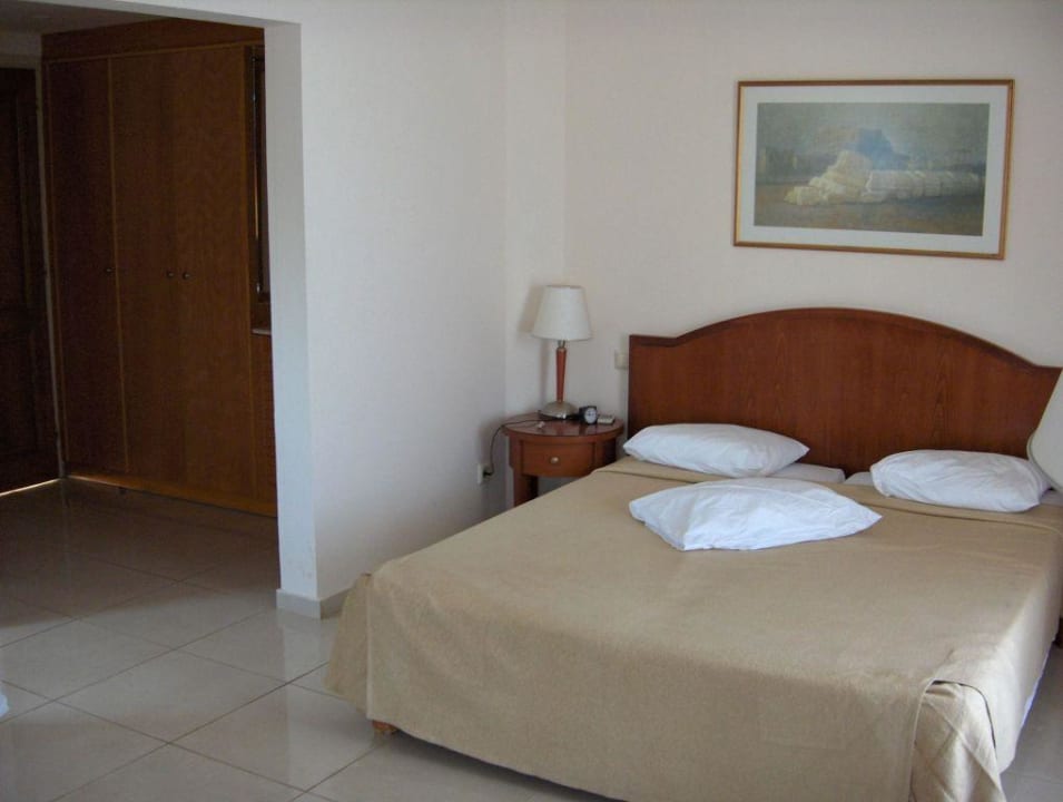 Schlafbereich mit Vorraum Iberostar Selection Creta Marine