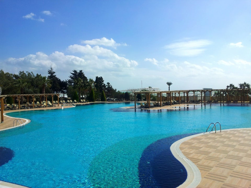 Schöner Poolbereich Arcanus Hotels Sorgun