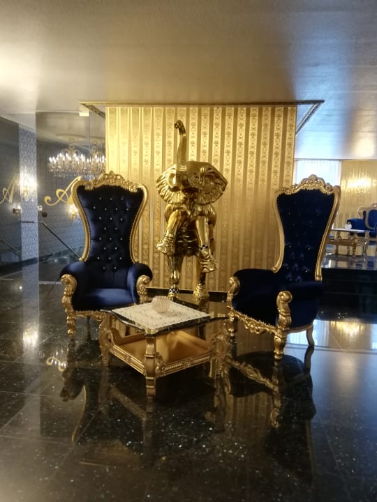 Lobby Hotel Alexandra