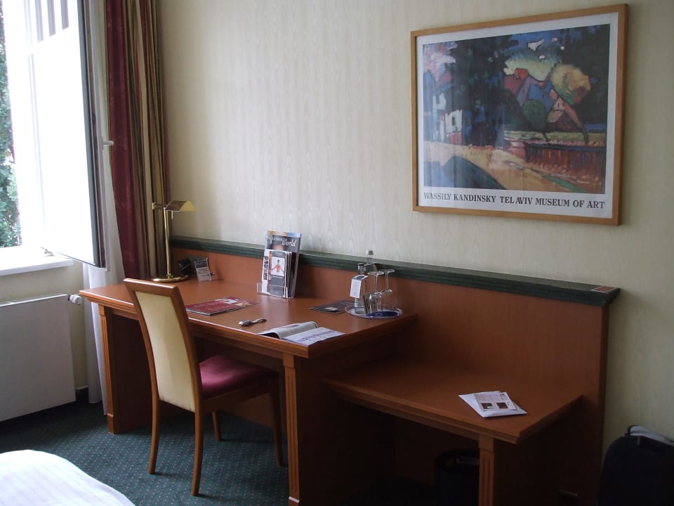 Schreibplatz Vienna House by Wyndham Thüringer Hof Eisenach