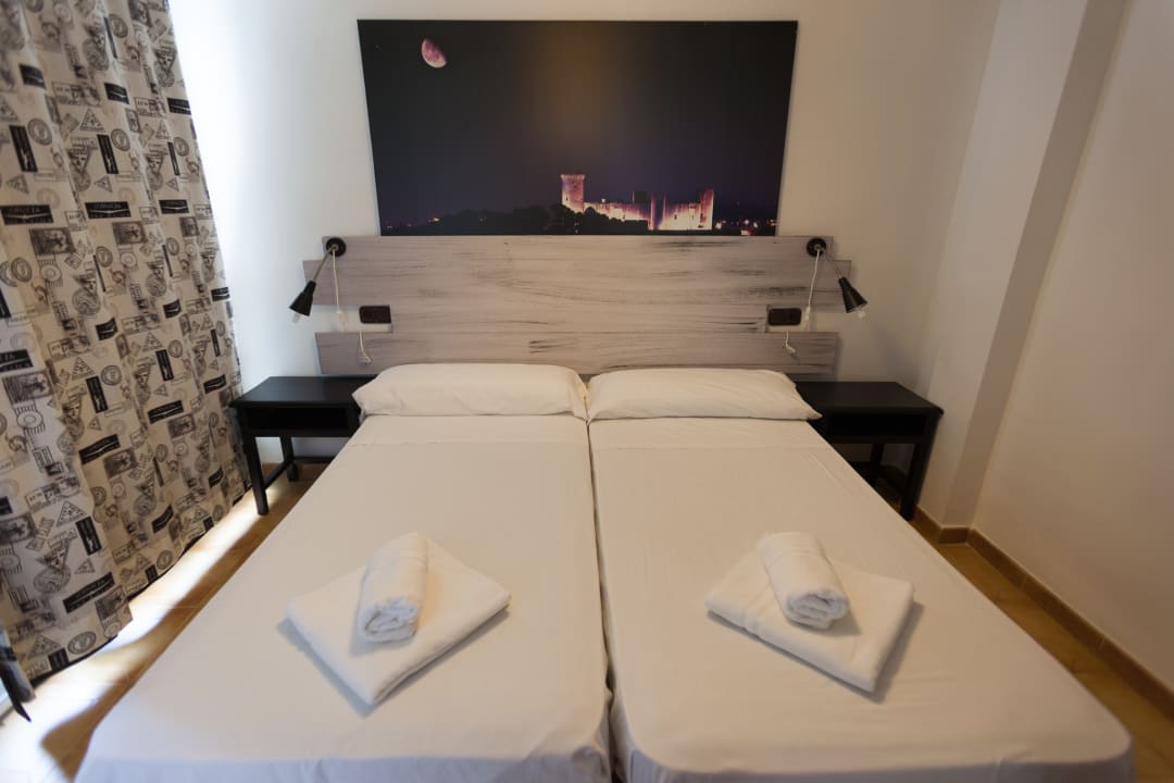 Zimmer Apartments Ibiza