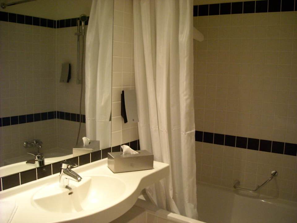 Badezimmer acom Hotel München
