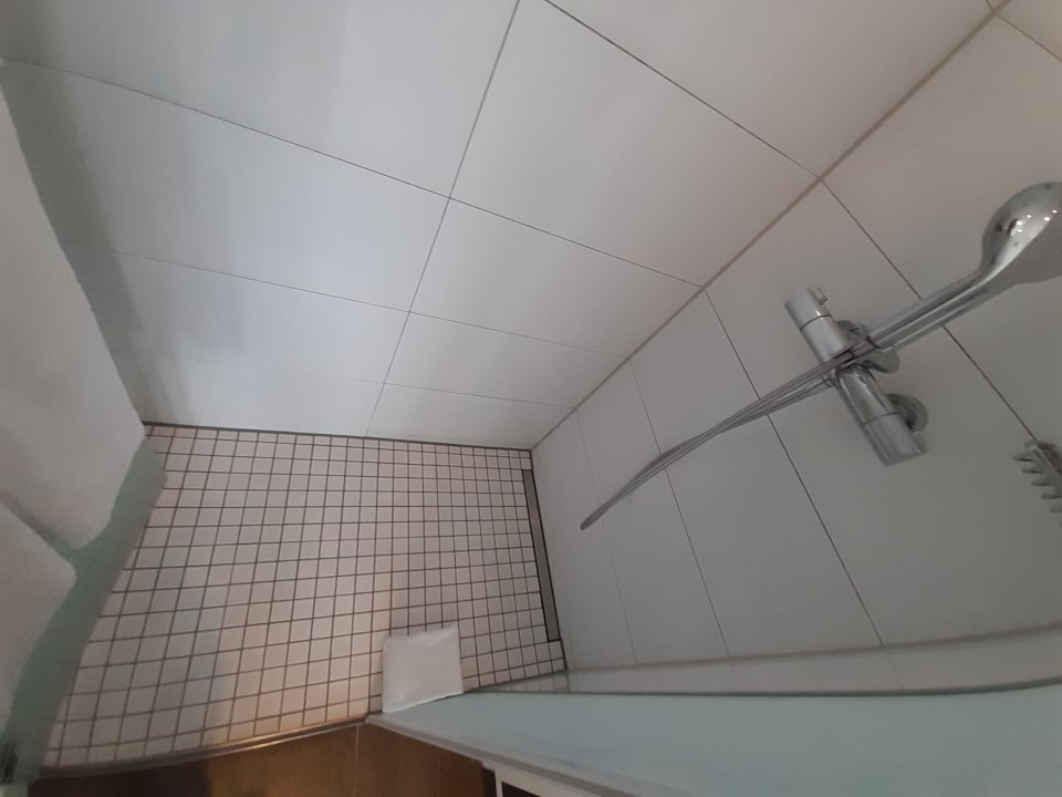 Zimmer INNSiDE by Meliá Düsseldorf Hafen