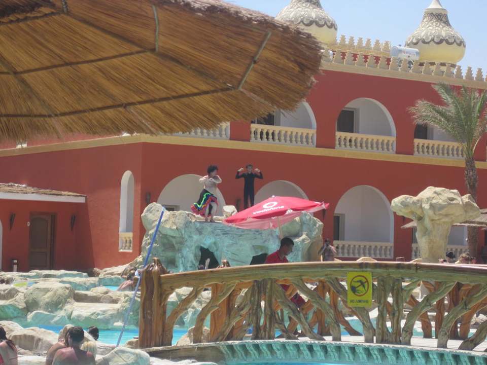 Animation Pickalbatros Alf Leila Wa Leila Resort - Neverland Hurghada