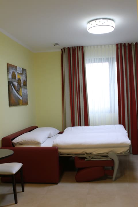 Zimmer Naam Hotel & Apartments