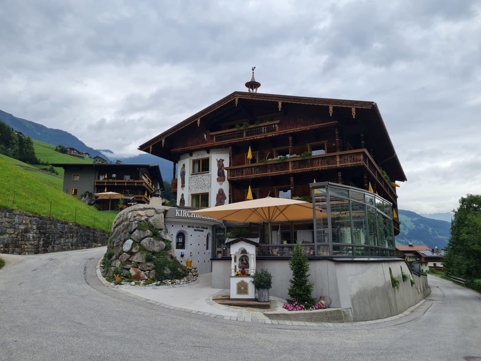 Außenansicht Hotel Kirchbichlhof