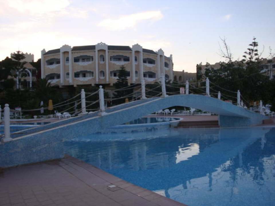 Poolanlage Abend Mahdia Beach & Aquapark