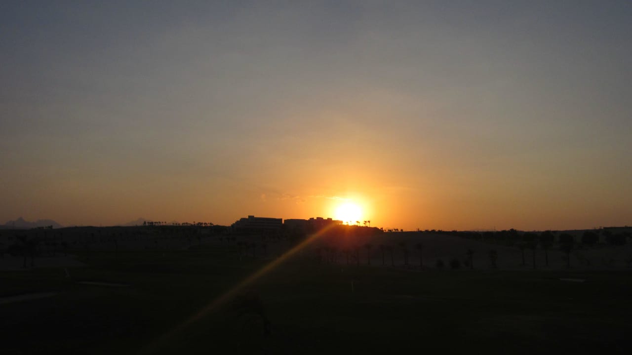 Sonnenuntergang JAZ Neo Saraya Palms