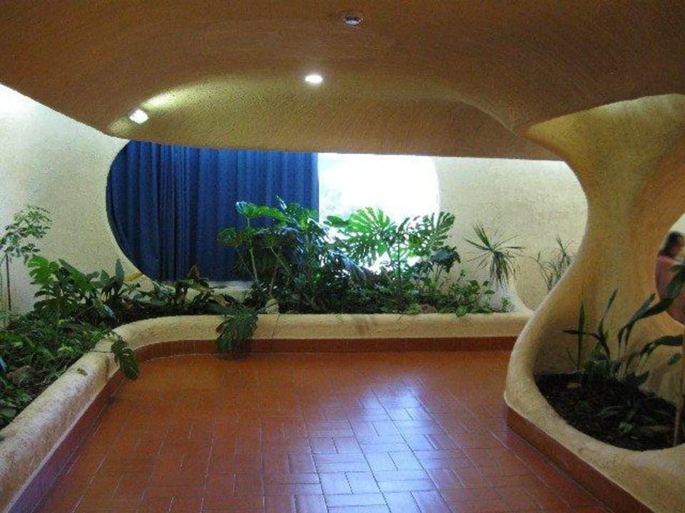 Speisesaal (interessante Architektur) Alcazar Hotel & Spa