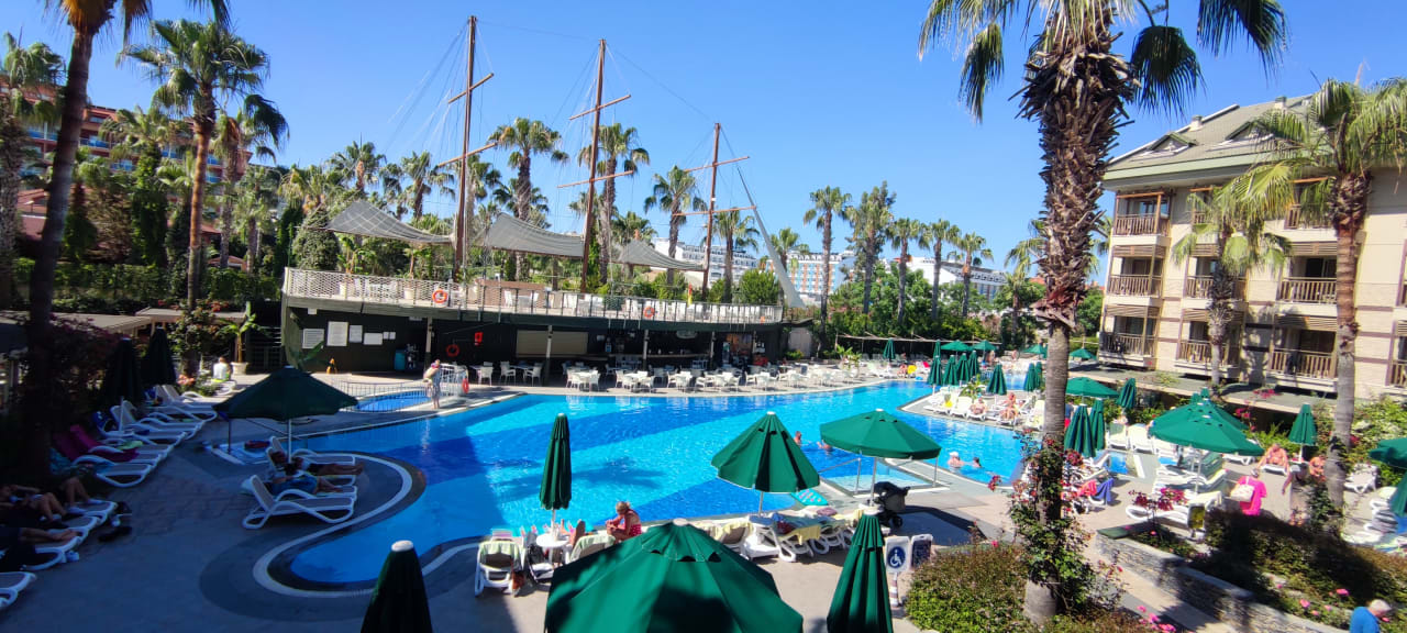 Pool Can Garden Resort