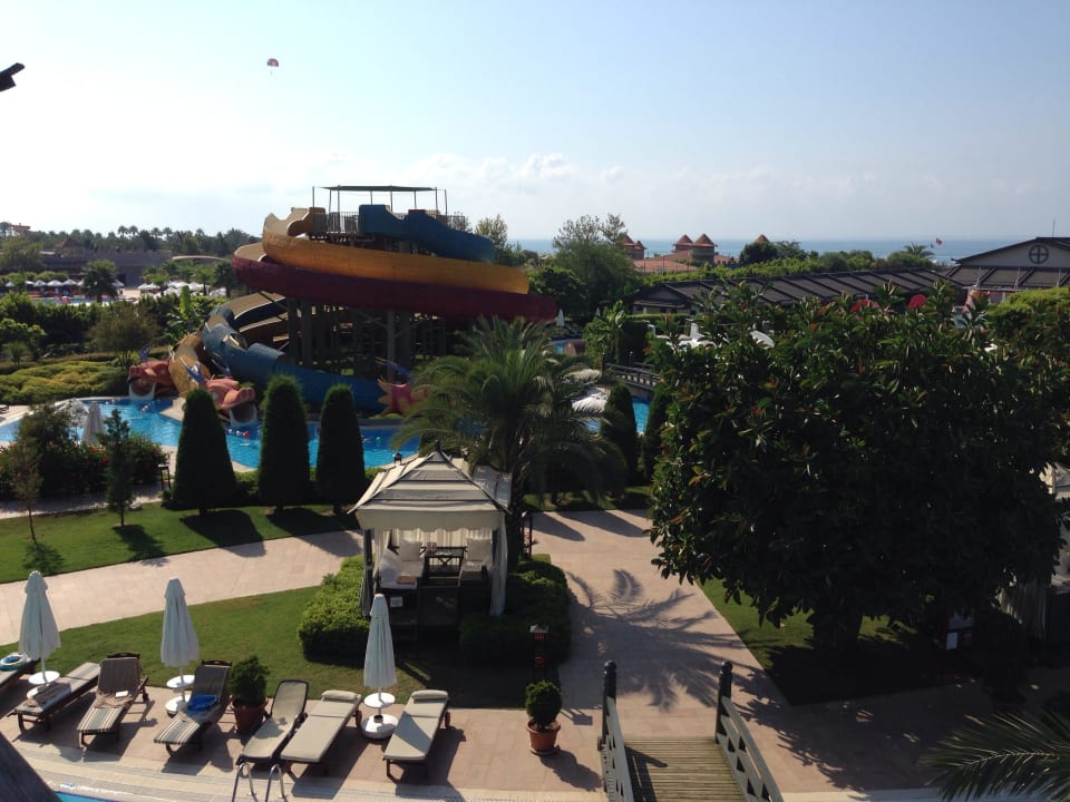Rutschen vom Restaurant aus Limak Lara Deluxe Hotel & Resort