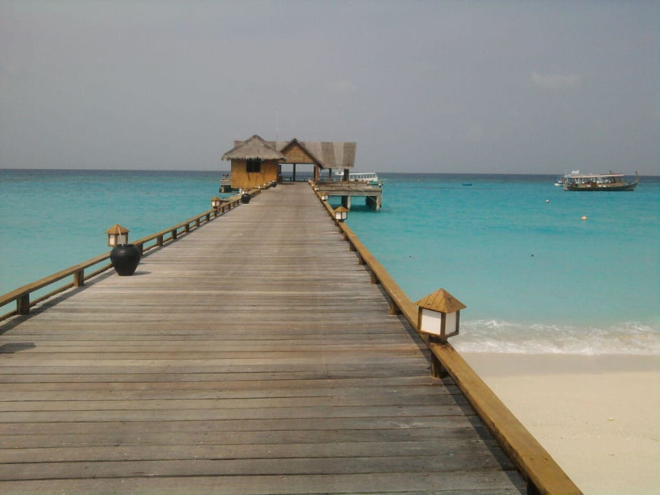 Ausblick vom Steg Palm Beach Resort & Spa Maldives