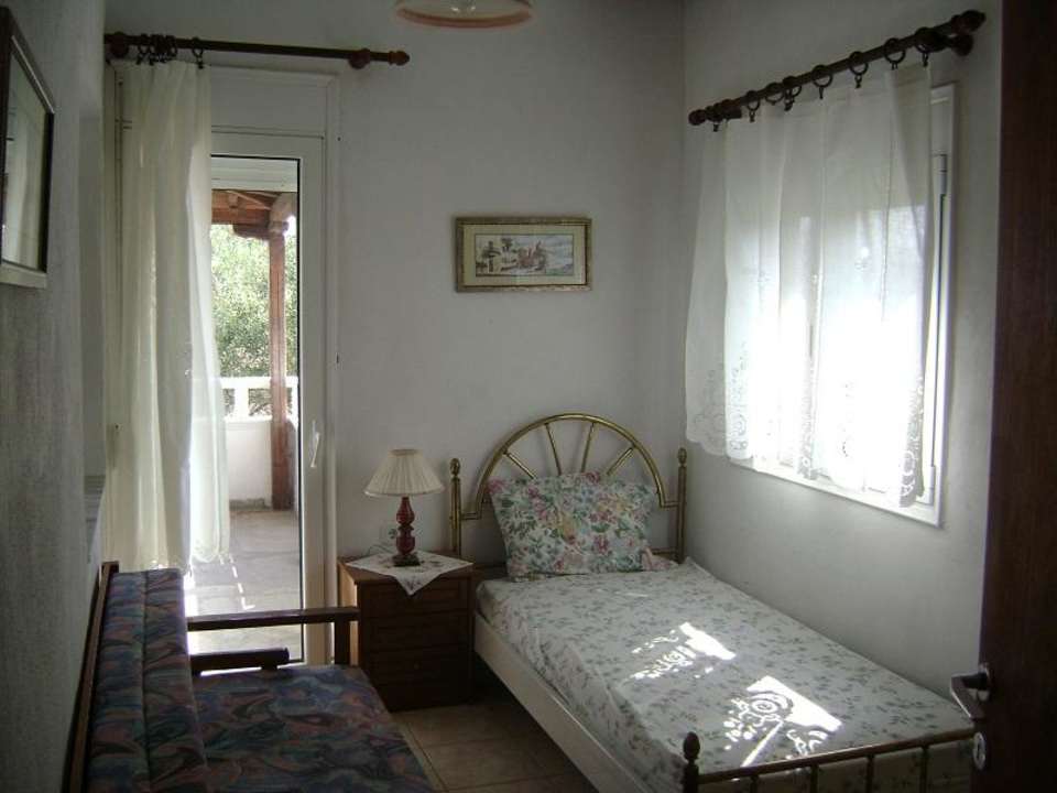One bed & sofa bedroom Villa Eleni