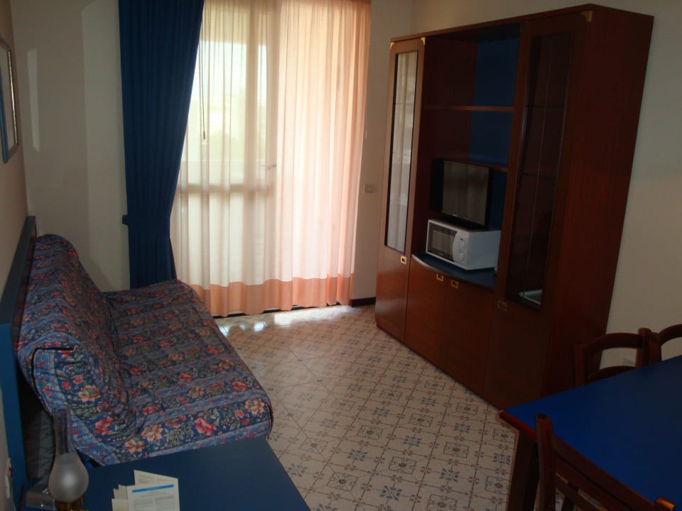 Wohnraum Aparthotel Holiday