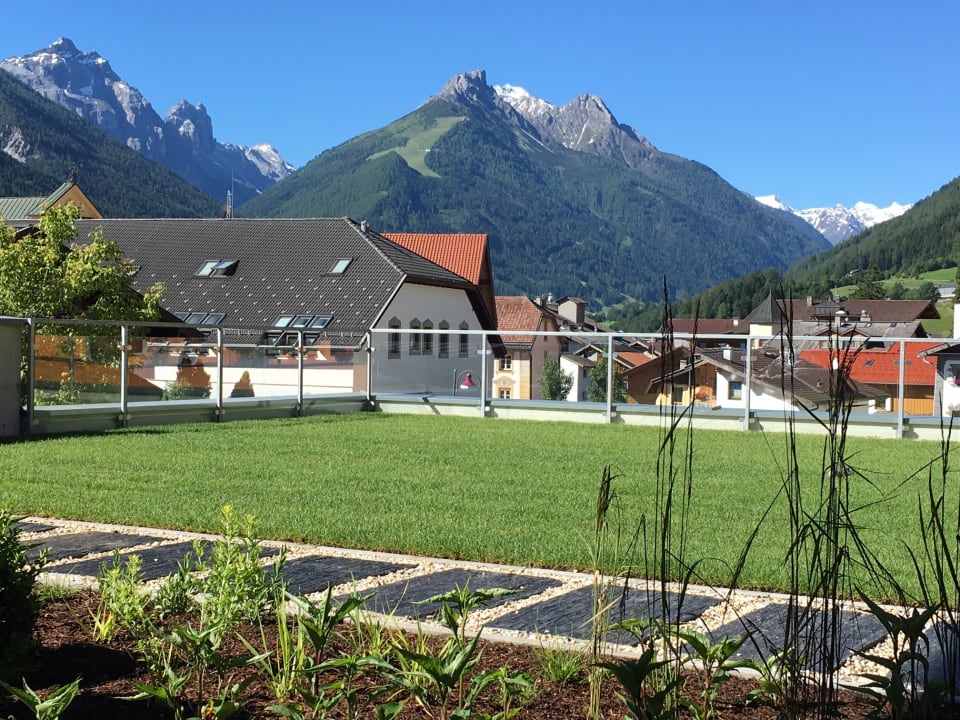 Gartenanlage Aparthotel Krösbacher