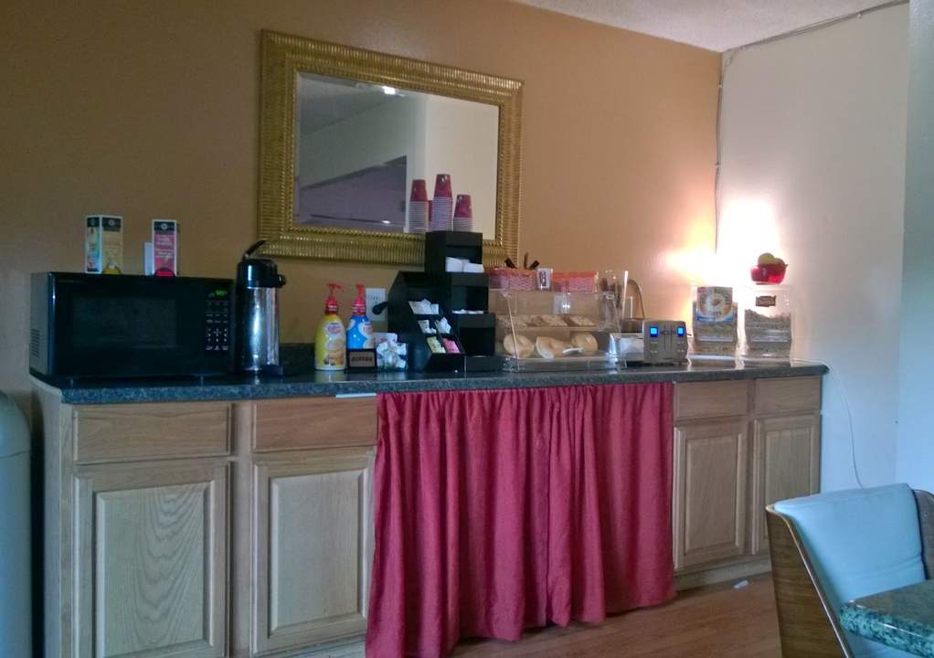 Gastro Hotel Americas Best Value Inn SeaTac Airport