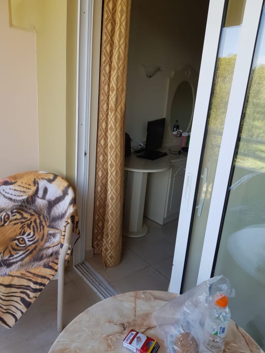 Balkon ins Zimmer Hotel Kalithea Mare Palace