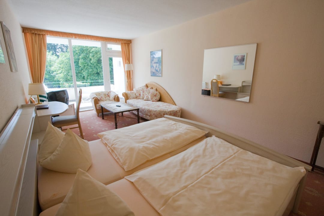 Doppelzimmer mit DU/WC Hotel Hahnenkleer Hof