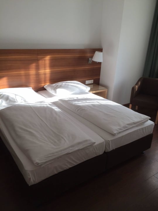 Bett Four Points Flex by Sheraton Vienna Hauptbahnhof