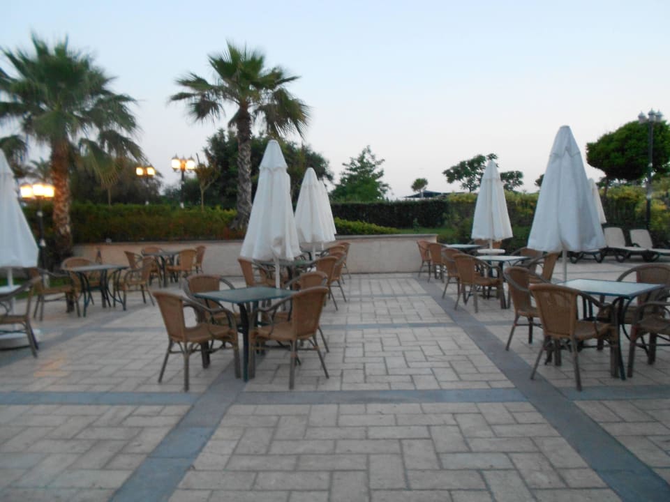Sitzplätze Poolbar Diamond Excellence Resort & Spa