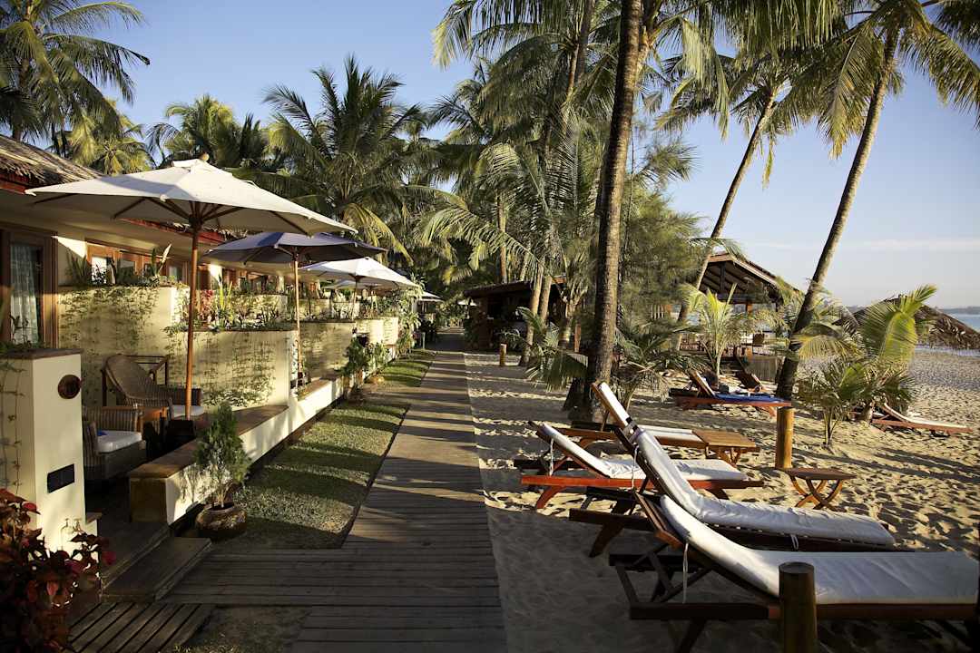 Strand unter Palmen Bayview - the beach resort