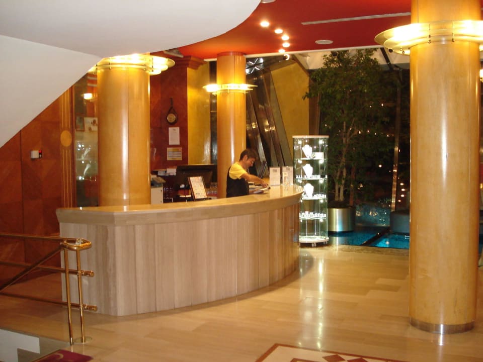 Rezeption allsun Hotel Bella Paguera