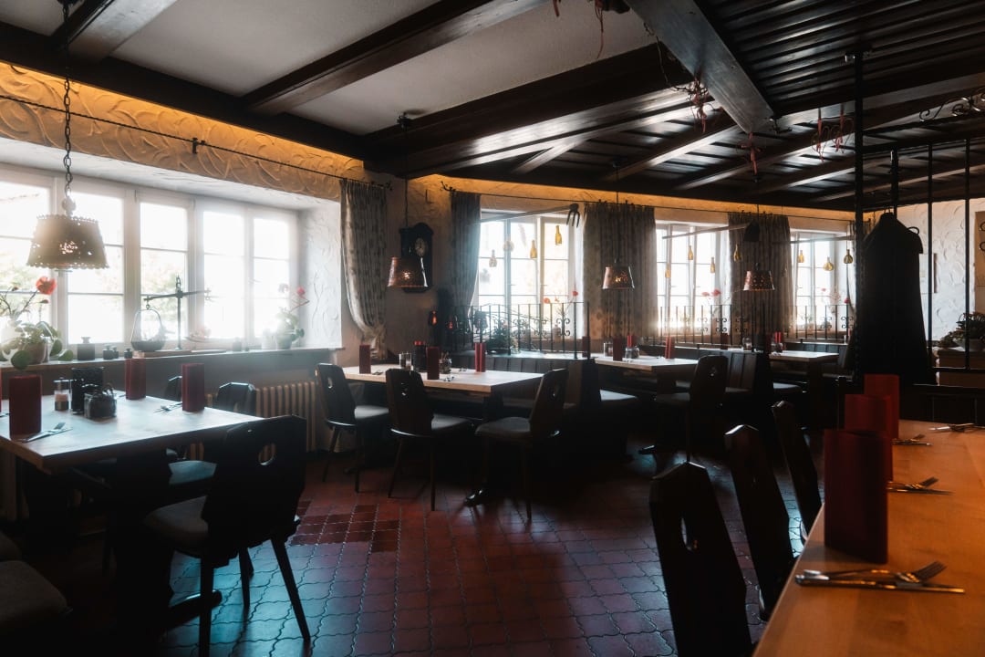 Gastro Landhotel & Weingasthof Schwarzer Adler