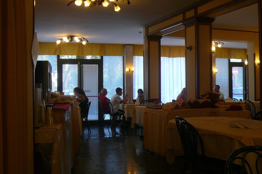 Haupthaus - Hotel Touring Aparthotel Touring