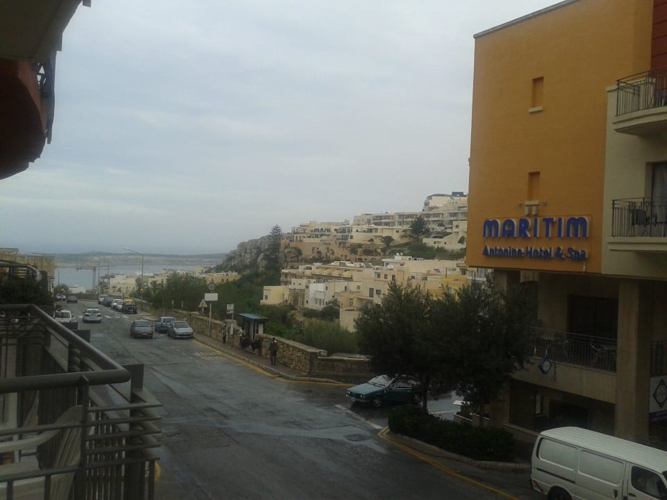 Blick vom Nebenhaus zum Haupthaus Maritim Antonine Hotel & Spa Malta