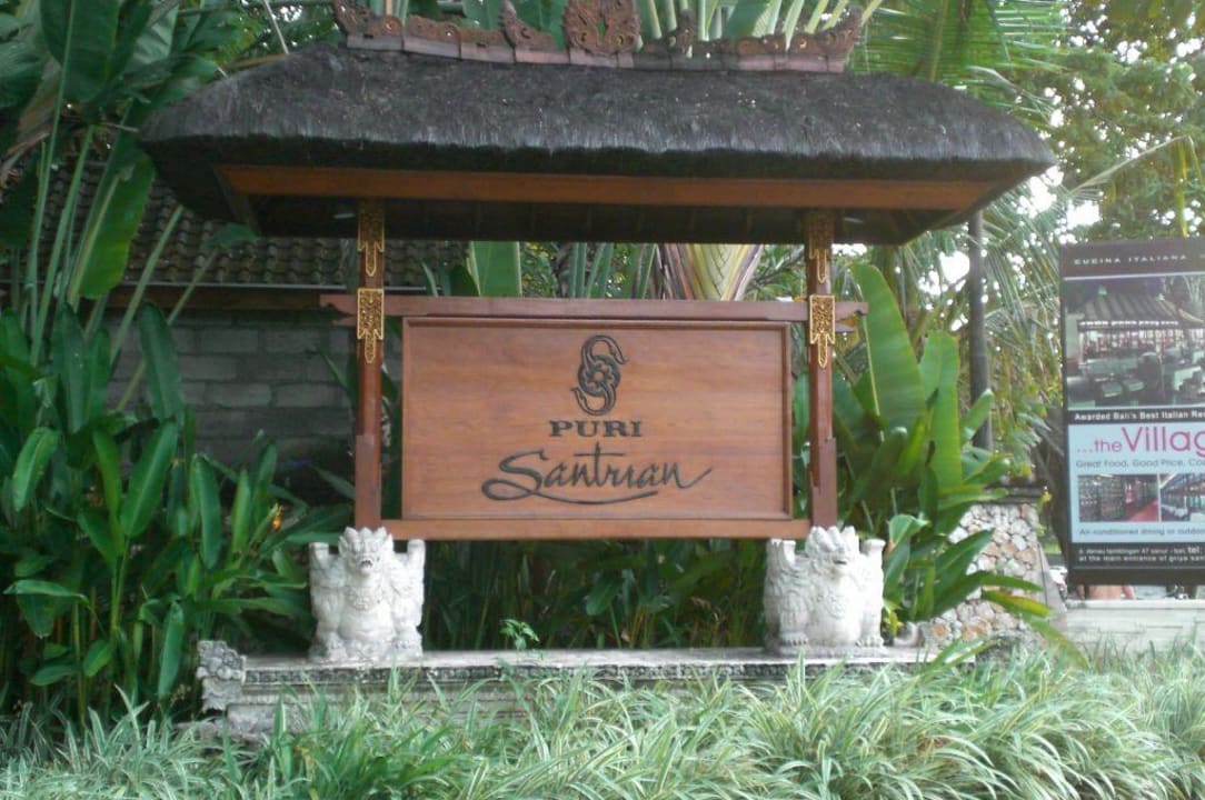 Einfahrt Puri Santrian