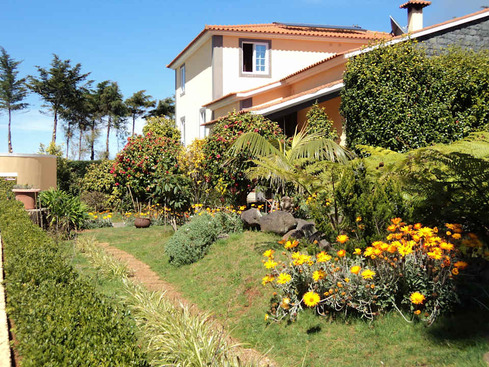 Jardim em março de 2012 Hotel Estalagem a Quinta