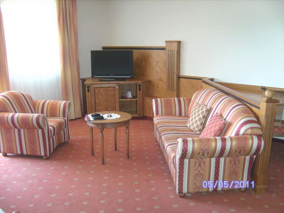 Fernsehecke mit Polstergarnitur  Hotel Bergknappenhof
